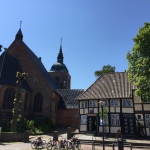 Fehmarnmuseum neben der Kirche am Eingang zur Altstadt Burg